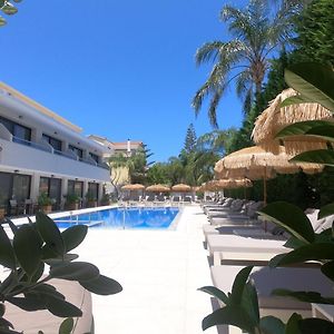 Paradise Hotel&Bar